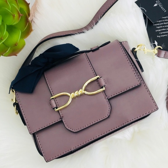 London Fog Waldorf Crossbody Flap London Fog Waldorf Crossbody Flap
